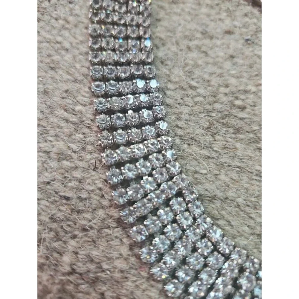 Genuine  rhinestone  crystal  belt not plastic 27-31 long